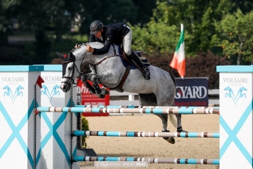 Une fille de Malito de Reve brille à Lexington !